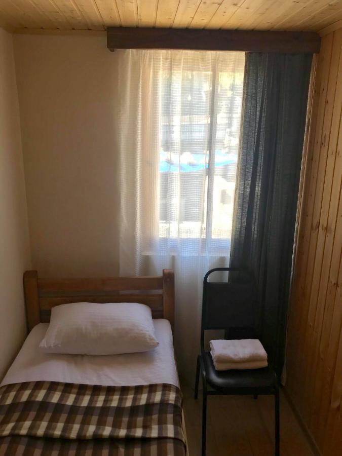 Guest House Gordila Omalo Bagian luar foto